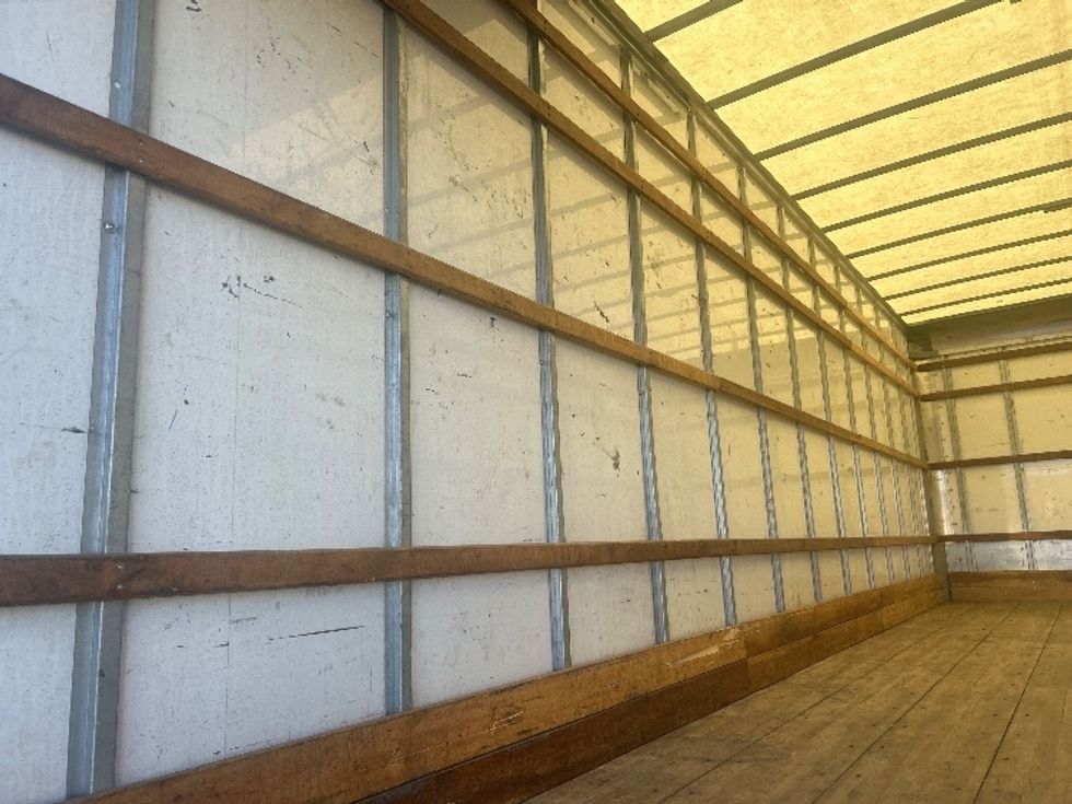 Medium Duty Box Truck-Light and Medium Duty Trucks-International-2022-MV607-Dayton-OH-231,960\n\t\tmiles-$ 40,000 - Image 11