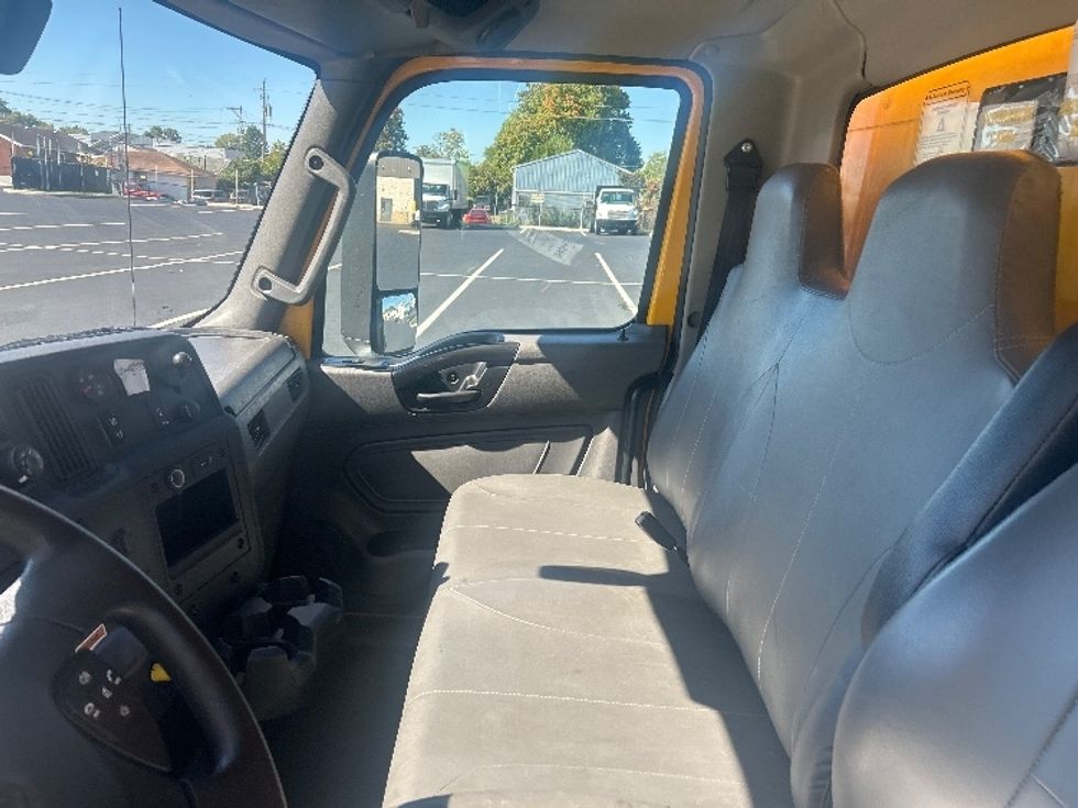Medium Duty Box Truck-Light and Medium Duty Trucks-International-2022-MV607-Dayton-OH-231,960\n\t\tmiles-$ 40,000 - Image 19