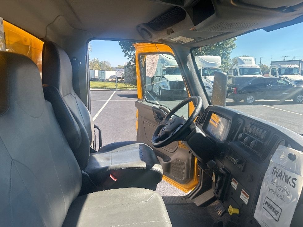 Medium Duty Box Truck-Light and Medium Duty Trucks-International-2022-MV607-Dayton-OH-231,960\n\t\tmiles-$ 40,000 - Image 22