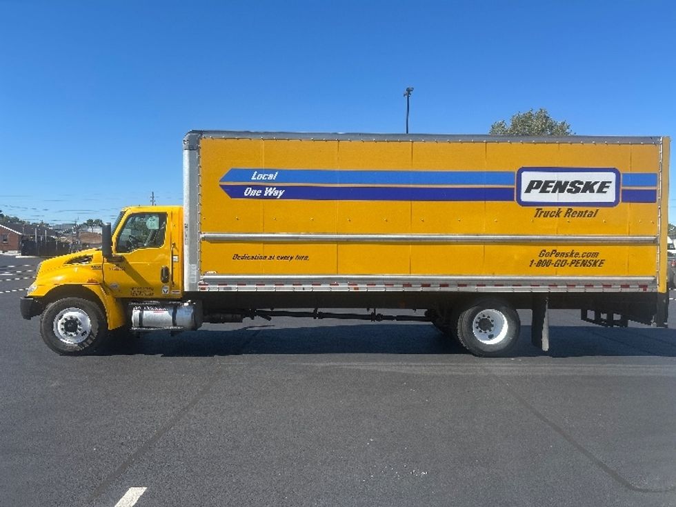 Medium Duty Box Truck-Light and Medium Duty Trucks-International-2022-MV607-Dayton-OH-231,960\n\t\tmiles-$ 40,000 - Image 4