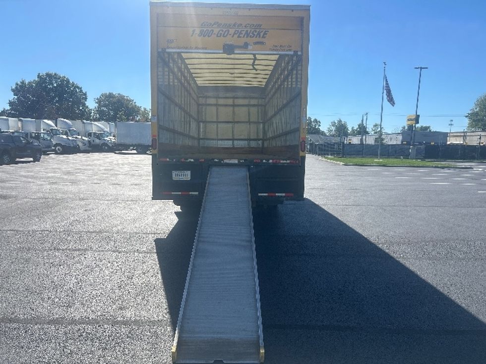 Medium Duty Box Truck-Light and Medium Duty Trucks-International-2022-MV607-Dayton-OH-231,960\n\t\tmiles-$ 40,000 - Image 9