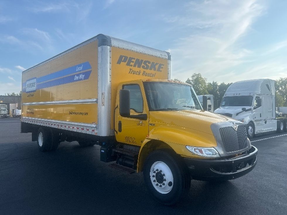 Medium Duty Box Truck-Light and Medium Duty Trucks-International-2022-MV607-Dayton-OH-237,572\n\t\tmiles-$ 39,250 - Image 1