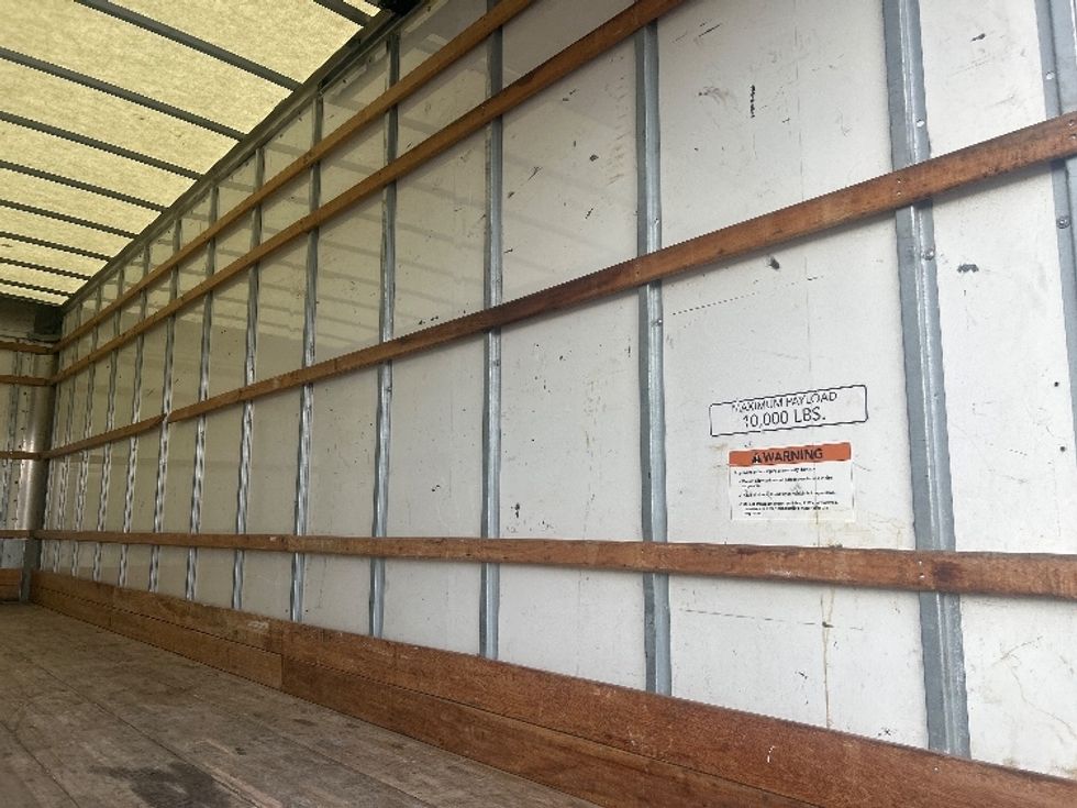 Medium Duty Box Truck-Light and Medium Duty Trucks-International-2022-MV607-Dayton-OH-237,572\n\t\tmiles-$ 39,250 - Image 12