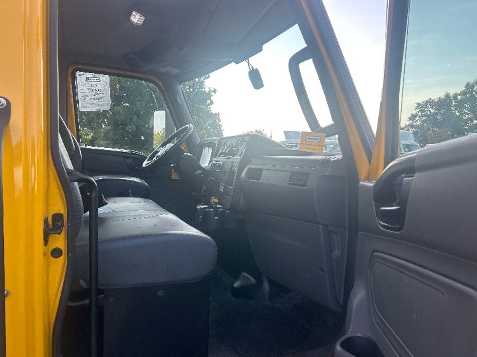 Medium Duty Box Truck-Light and Medium Duty Trucks-International-2022-MV607-Dayton-OH-237,572\n\t\tmiles-$ 39,250 - Image 20