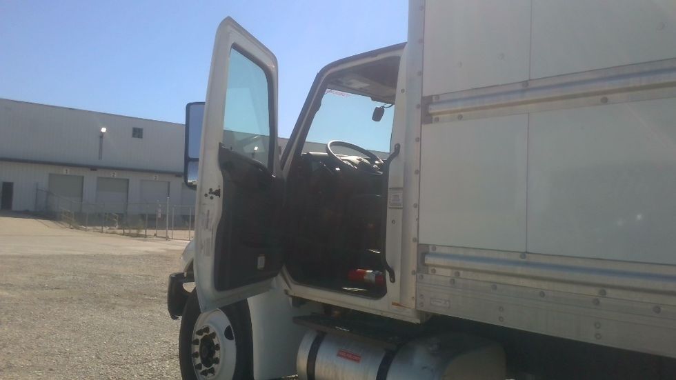Medium Duty Box Truck-Light and Medium Duty Trucks-International-2022-MV607-Denton-TX-238,111\n\t\tmiles-$ 43,250 - Image 16