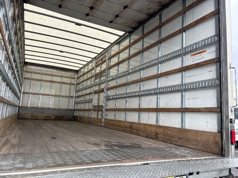 Medium Duty Box Truck-Light and Medium Duty Trucks-International-2022-MV607-Denver-CO-130,131\n\t\tmiles-$ 64,000 - Image 12