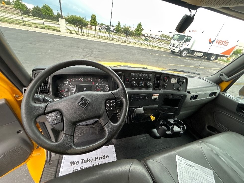 Medium Duty Box Truck-Light and Medium Duty Trucks-International-2022-MV607-Denver-CO-130,131\n\t\tmiles-$ 64,000 - Image 18