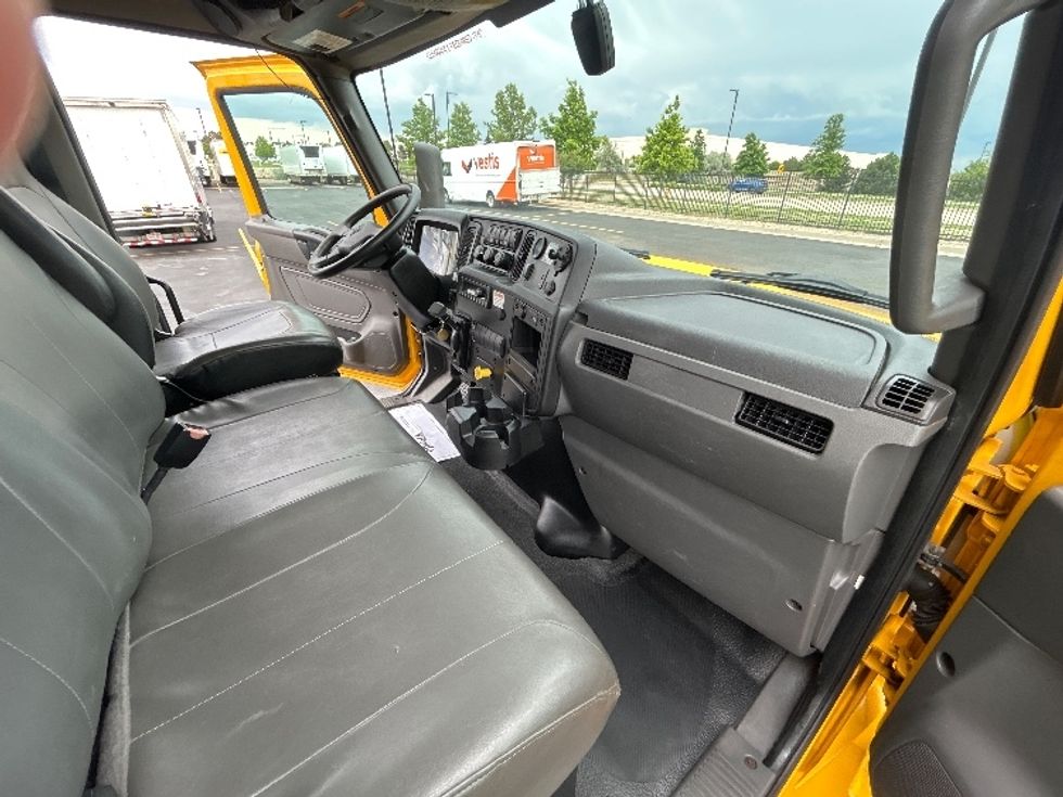 Medium Duty Box Truck-Light and Medium Duty Trucks-International-2022-MV607-Denver-CO-130,131\n\t\tmiles-$ 64,000 - Image 21