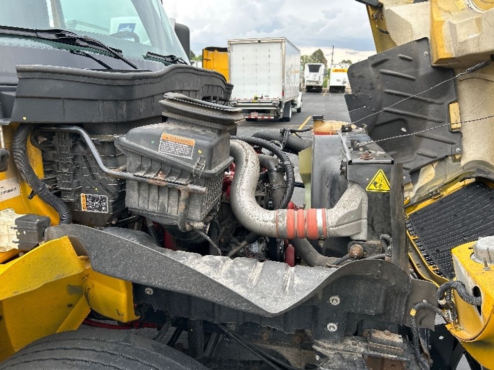 Medium Duty Box Truck-Light and Medium Duty Trucks-International-2022-MV607-Denver-CO-130,131\n\t\tmiles-$ 64,000 - Image 23