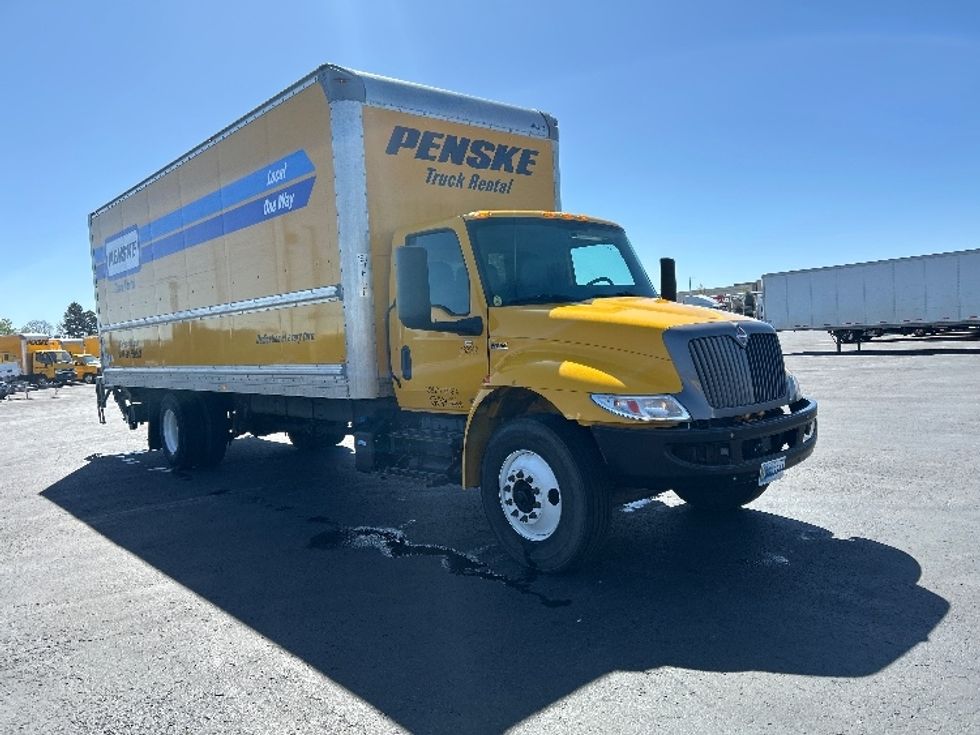 Medium Duty Box Truck-Light and Medium Duty Trucks-International-2022-MV607-Denver-CO-187,055\n\t\tmiles-$ 54,000 - Image 1