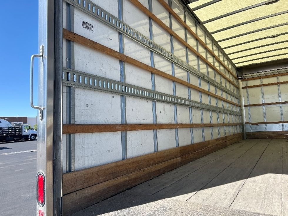 Medium Duty Box Truck-Light and Medium Duty Trucks-International-2022-MV607-Denver-CO-187,055\n\t\tmiles-$ 54,000 - Image 11