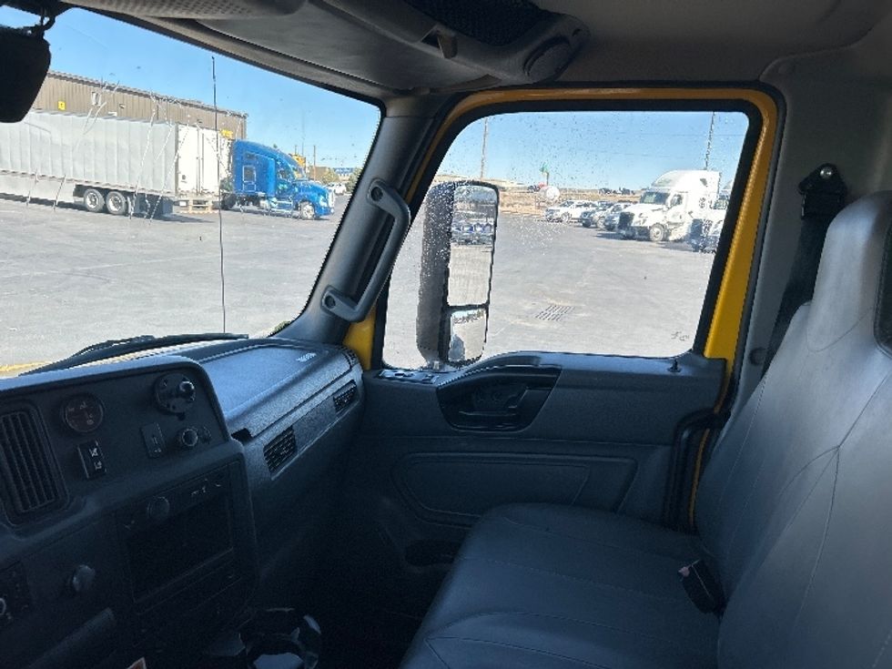 Medium Duty Box Truck-Light and Medium Duty Trucks-International-2022-MV607-Denver-CO-187,055\n\t\tmiles-$ 54,000 - Image 19