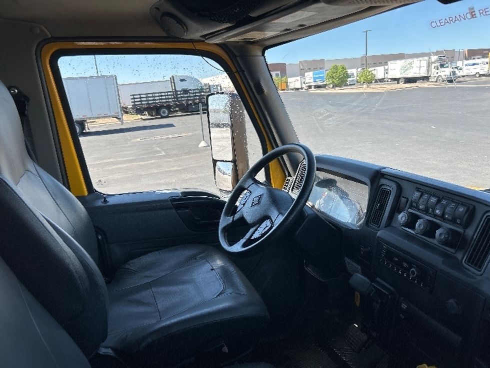 Medium Duty Box Truck-Light and Medium Duty Trucks-International-2022-MV607-Denver-CO-187,055\n\t\tmiles-$ 54,000 - Image 21