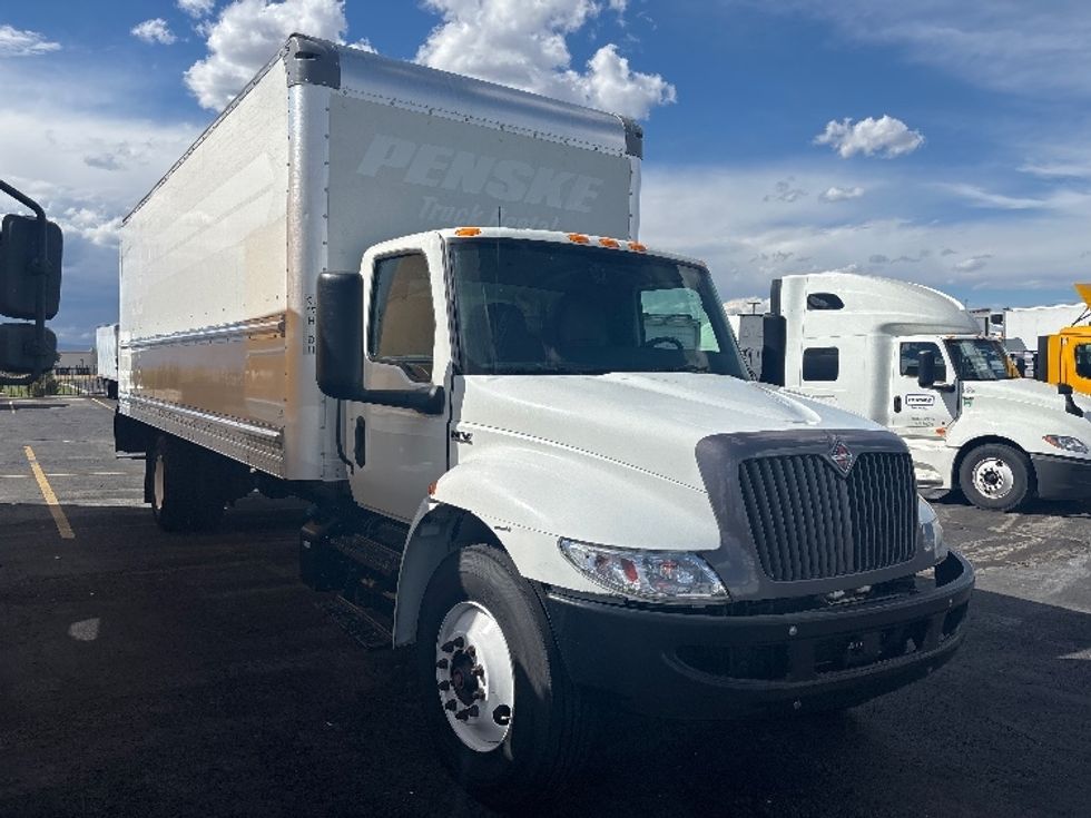 Medium Duty Box Truck-Light and Medium Duty Trucks-International-2022-MV607-Denver-CO-279,078\n\t\tmiles-$ 36,000 - Image 1
