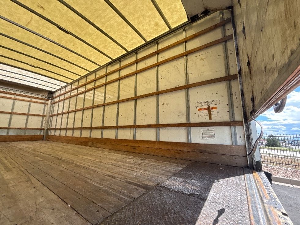 Medium Duty Box Truck-Light and Medium Duty Trucks-International-2022-MV607-Denver-CO-279,078\n\t\tmiles-$ 36,000 - Image 12