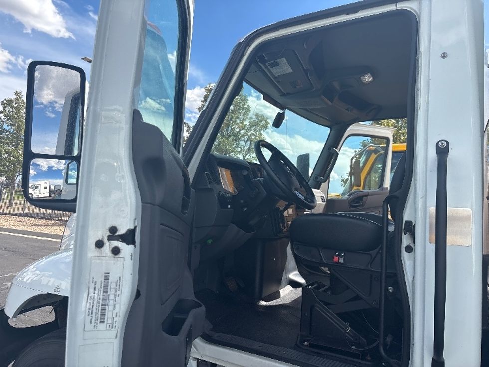 Medium Duty Box Truck-Light and Medium Duty Trucks-International-2022-MV607-Denver-CO-279,078\n\t\tmiles-$ 36,000 - Image 16