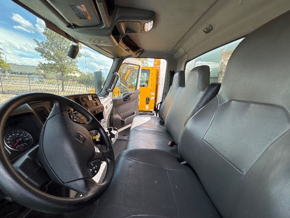 Medium Duty Box Truck-Light and Medium Duty Trucks-International-2022-MV607-Denver-CO-279,078\n\t\tmiles-$ 36,000 - Image 19