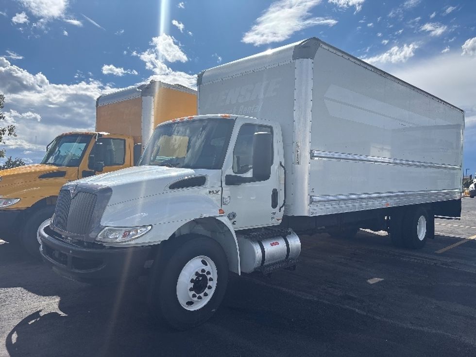 Medium Duty Box Truck-Light and Medium Duty Trucks-International-2022-MV607-Denver-CO-279,078\n\t\tmiles-$ 36,000 - Image 3