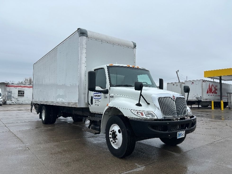 Medium Duty Box Truck-Light and Medium Duty Trucks-International-2022-MV607-Des Moines-IA-118,993\n\t\tmiles-$ 66,000 - Image 1