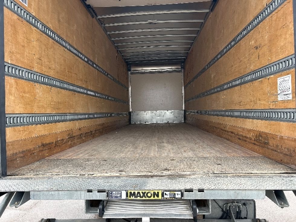 Medium Duty Box Truck-Light and Medium Duty Trucks-International-2022-MV607-Des Moines-IA-118,993\n\t\tmiles-$ 66,000 - Image 10