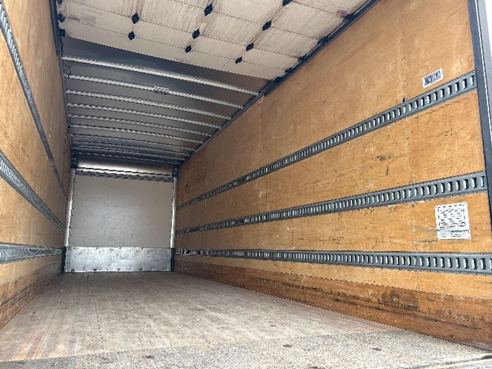 Medium Duty Box Truck-Light and Medium Duty Trucks-International-2022-MV607-Des Moines-IA-118,993\n\t\tmiles-$ 66,000 - Image 12