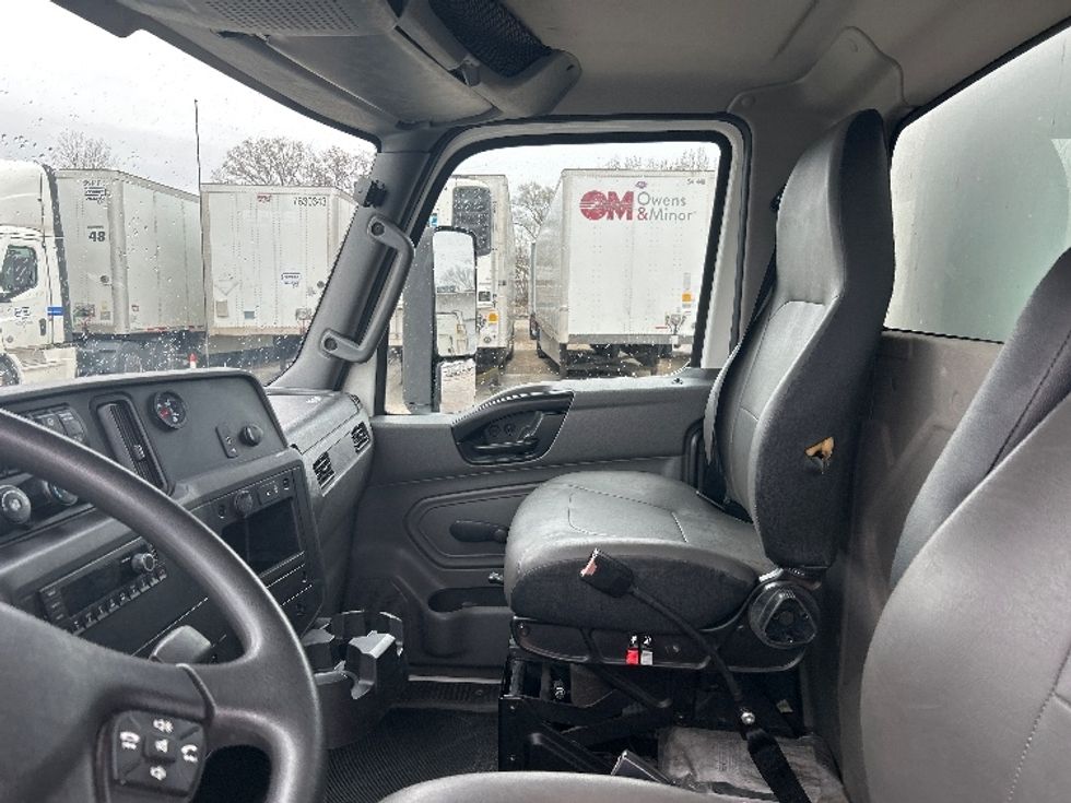 Medium Duty Box Truck-Light and Medium Duty Trucks-International-2022-MV607-Des Moines-IA-118,993\n\t\tmiles-$ 66,000 - Image 19