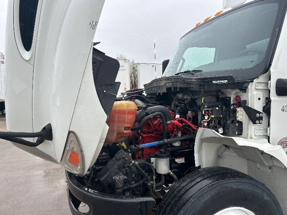 Medium Duty Box Truck-Light and Medium Duty Trucks-International-2022-MV607-Des Moines-IA-118,993\n\t\tmiles-$ 66,000 - Image 24