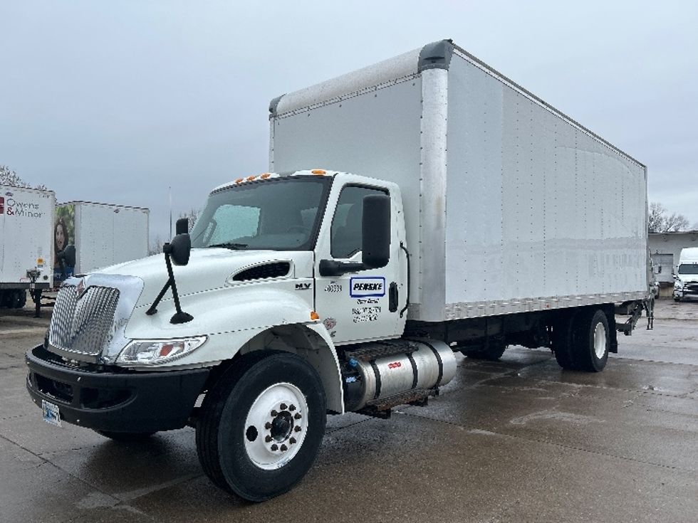 Medium Duty Box Truck-Light and Medium Duty Trucks-International-2022-MV607-Des Moines-IA-118,993\n\t\tmiles-$ 66,000 - Image 25