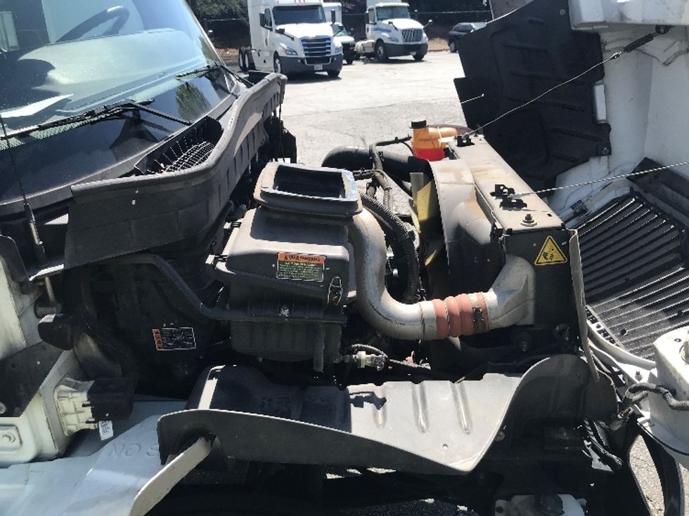 Medium Duty Box Truck-Light and Medium Duty Trucks-International-2022-MV607-Duluth-GA-113,921\n\t\tmiles-$ 78,000 - Image 23