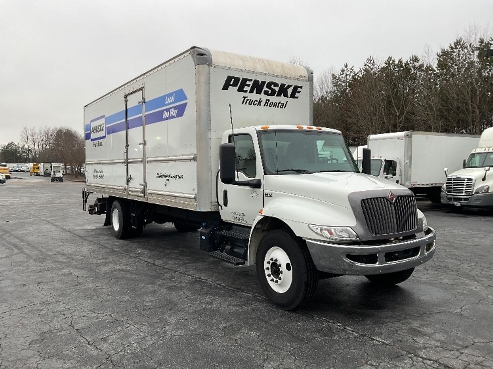 Medium Duty Box Truck-Light and Medium Duty Trucks-International-2022-MV607-Duluth-GA-286,737\n\t\tmiles-$ 46,750 - Image 1