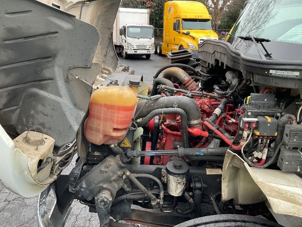 Medium Duty Box Truck-Light and Medium Duty Trucks-International-2022-MV607-Duluth-GA-286,737\n\t\tmiles-$ 46,750 - Image 23