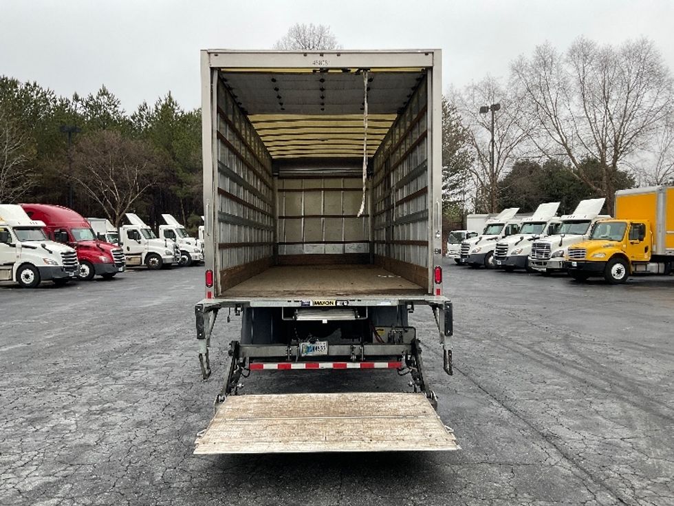 Medium Duty Box Truck-Light and Medium Duty Trucks-International-2022-MV607-Duluth-GA-286,737\n\t\tmiles-$ 46,750 - Image 9