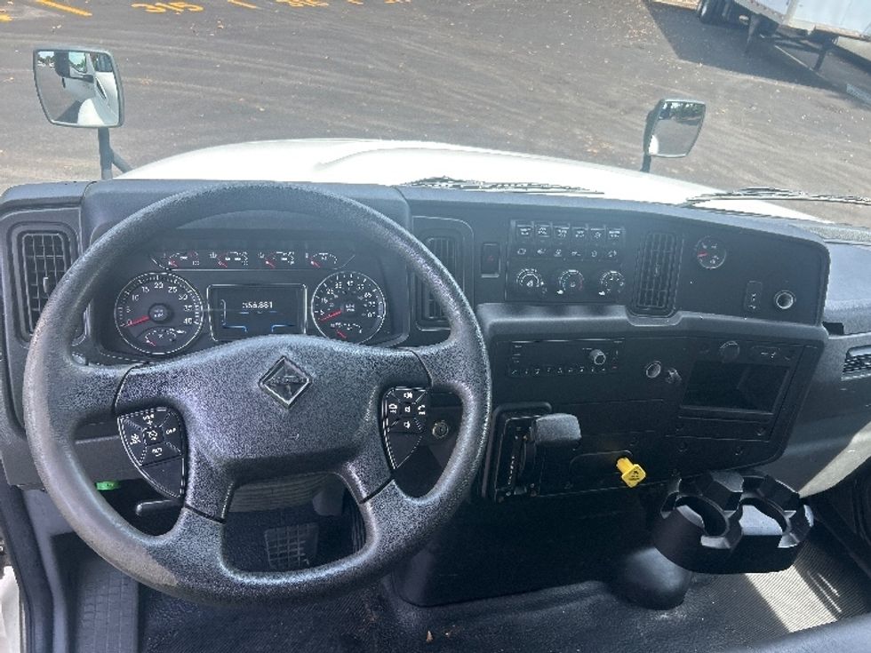 Medium Duty Box Truck-Light and Medium Duty Trucks-International-2022-MV607-Duluth-GA-356,880\n\t\tmiles-$ 23,250 - Image 18