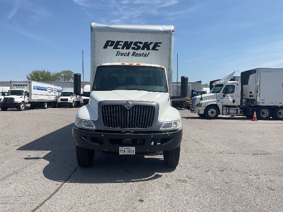 Medium Duty Box Truck-Light and Medium Duty Trucks-International-2022-MV607-Earth City-MO-121,669\n\t\tmiles-$ 71,250 - Image 2