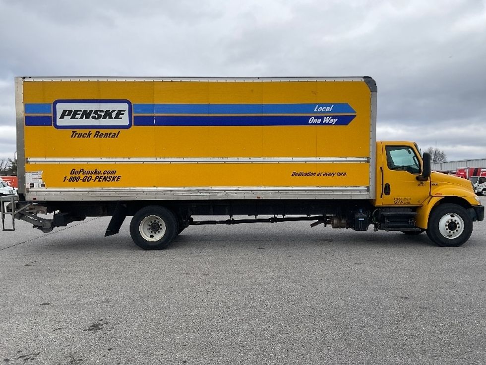 Medium Duty Box Truck-Light and Medium Duty Trucks-International-2022-MV607-Earth City-MO-224,186\n\t\tmiles-$ 44,000 - Image 15