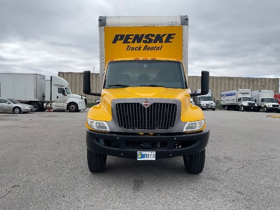 Medium Duty Box Truck-Light and Medium Duty Trucks-International-2022-MV607-Earth City-MO-224,186\n\t\tmiles-$ 44,000 - Image 2