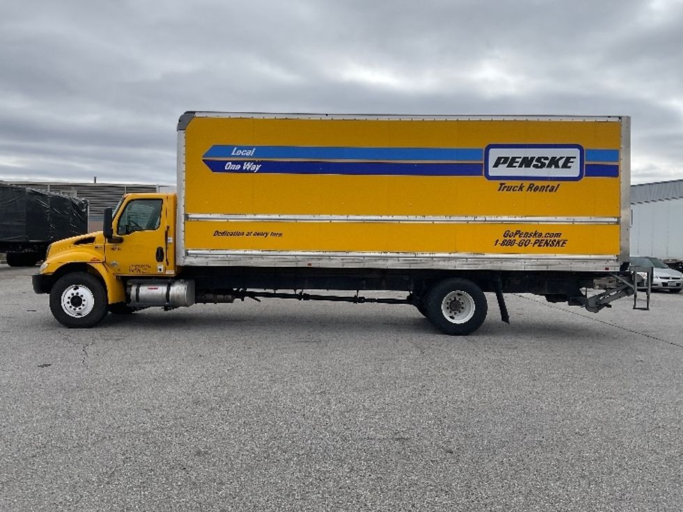 Medium Duty Box Truck-Light and Medium Duty Trucks-International-2022-MV607-Earth City-MO-224,186\n\t\tmiles-$ 44,000 - Image 4