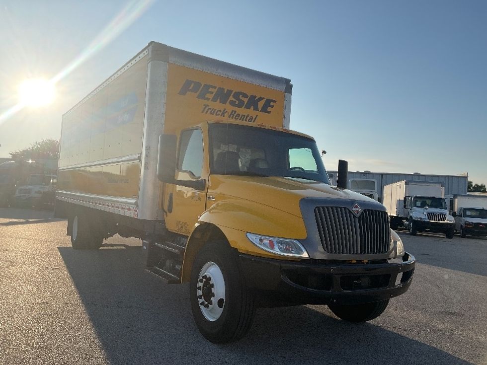 Medium Duty Box Truck-Light and Medium Duty Trucks-International-2022-MV607-Earth City-MO-234,537\n\t\tmiles-$ 38,500 - Image 1