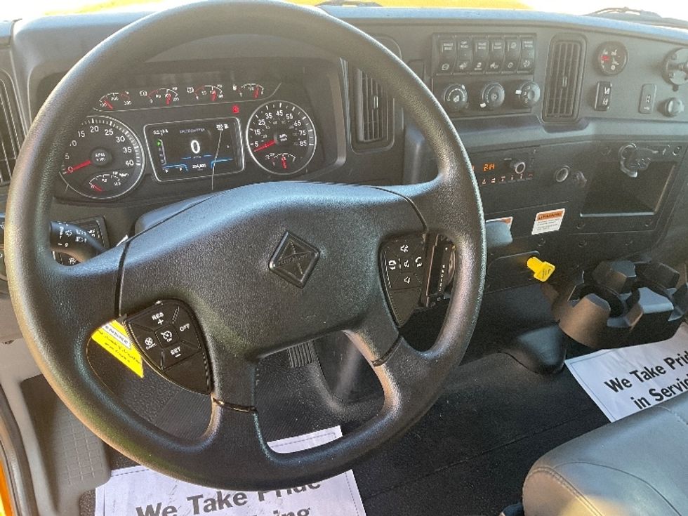 Medium Duty Box Truck-Light and Medium Duty Trucks-International-2022-MV607-Earth City-MO-234,537\n\t\tmiles-$ 38,500 - Image 18