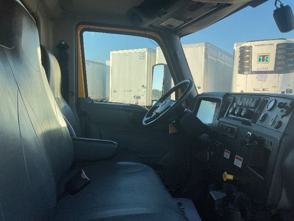 Medium Duty Box Truck-Light and Medium Duty Trucks-International-2022-MV607-Earth City-MO-234,537\n\t\tmiles-$ 38,500 - Image 22