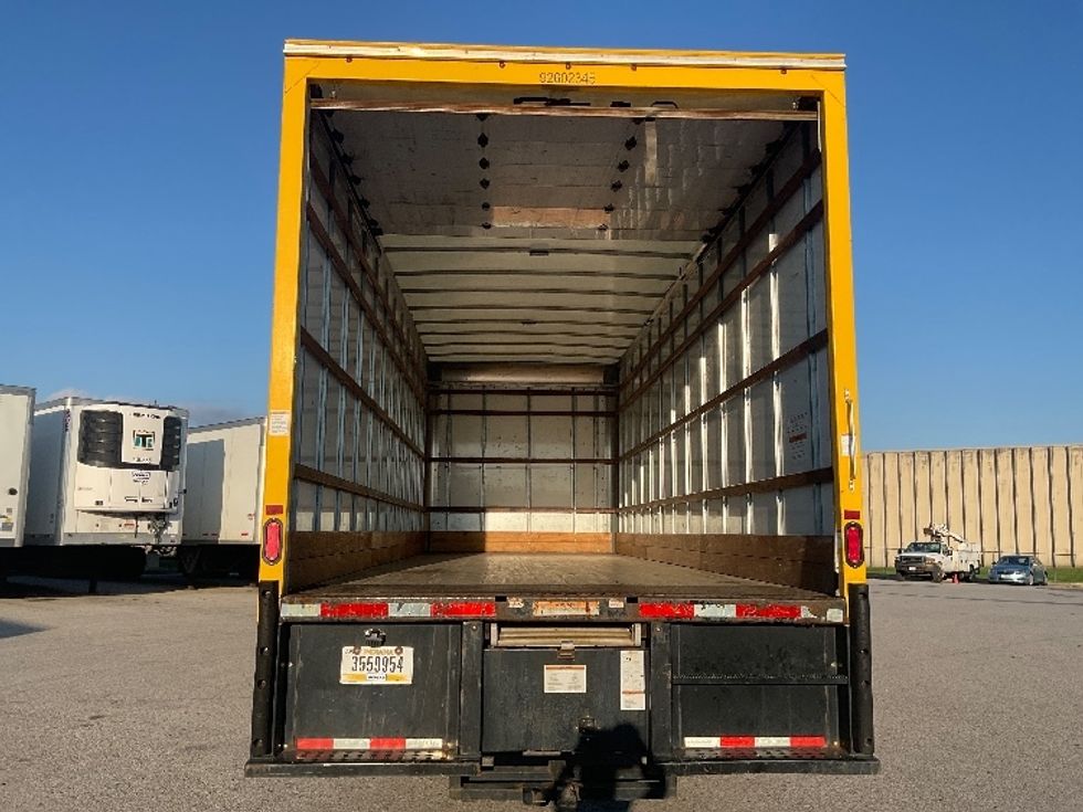 Medium Duty Box Truck-Light and Medium Duty Trucks-International-2022-MV607-Earth City-MO-234,537\n\t\tmiles-$ 38,500 - Image 8