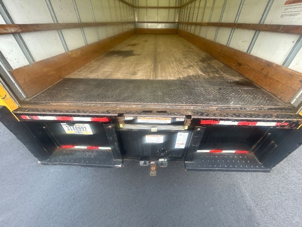 Medium Duty Box Truck-Light and Medium Duty Trucks-International-2022-MV607-Earth City-MO-243,657\n\t\tmiles-$ 36,750 - Image 10