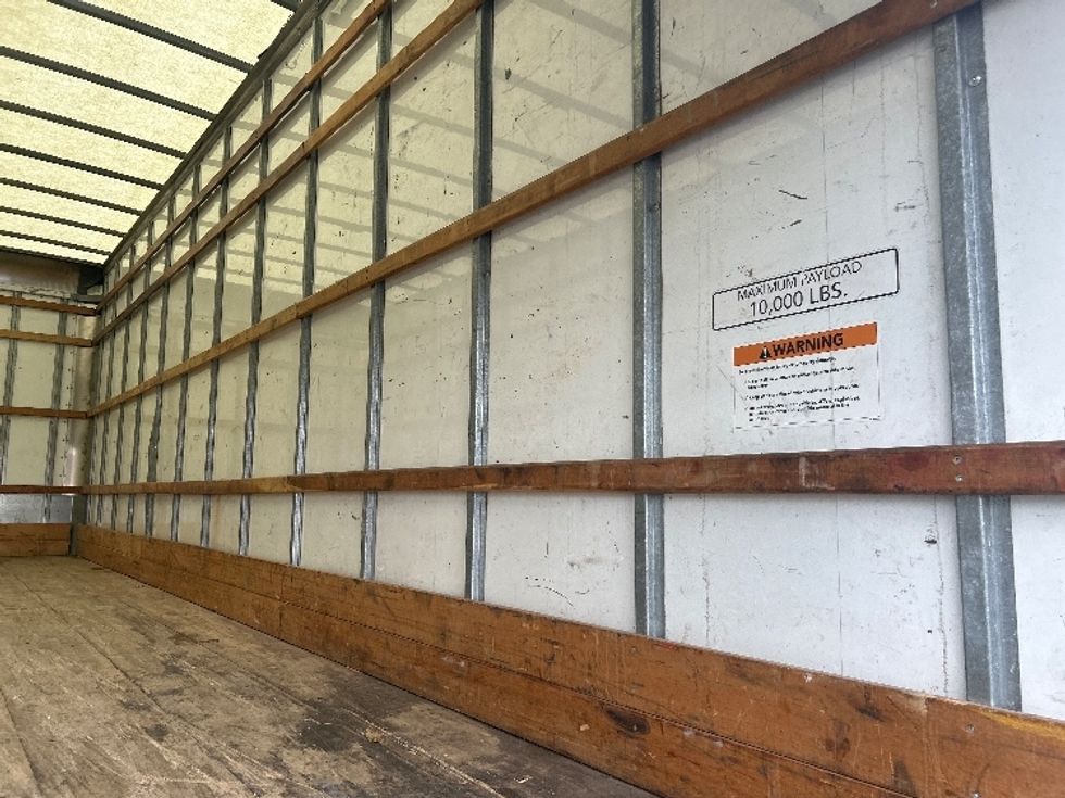 Medium Duty Box Truck-Light and Medium Duty Trucks-International-2022-MV607-Earth City-MO-243,657\n\t\tmiles-$ 36,750 - Image 12