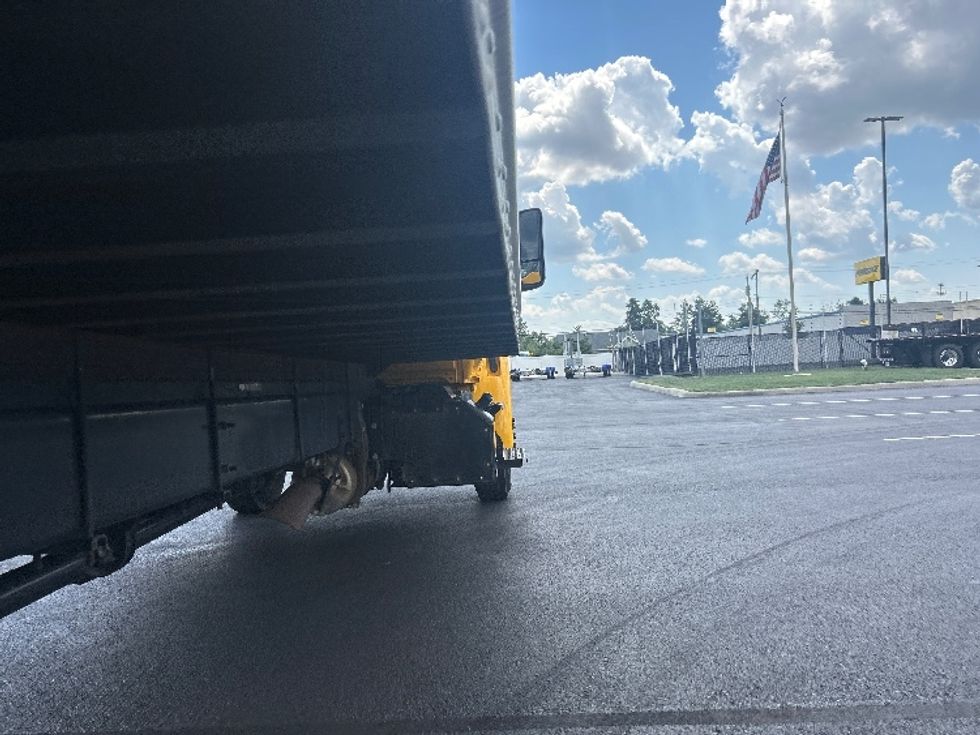 Medium Duty Box Truck-Light and Medium Duty Trucks-International-2022-MV607-Earth City-MO-243,657\n\t\tmiles-$ 36,750 - Image 14