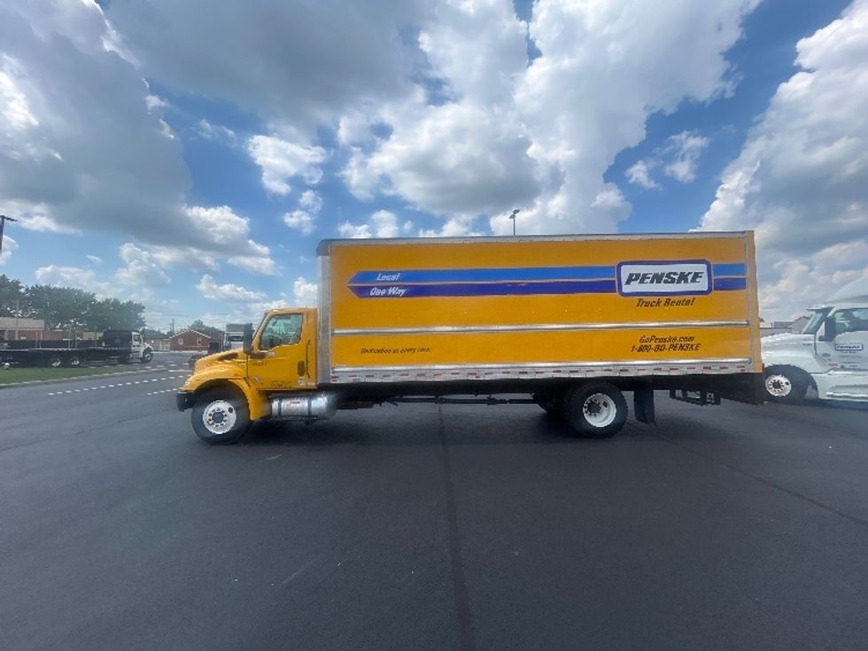 Medium Duty Box Truck-Light and Medium Duty Trucks-International-2022-MV607-Earth City-MO-243,657\n\t\tmiles-$ 36,750 - Image 4