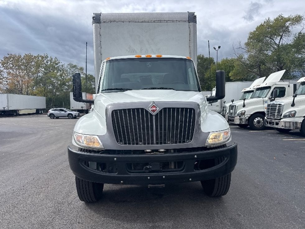 Medium Duty Box Truck-Light and Medium Duty Trucks-International-2022-MV607-East Chicago-IN-224,681\n\t\tmiles-$ 48,000 - Image 2