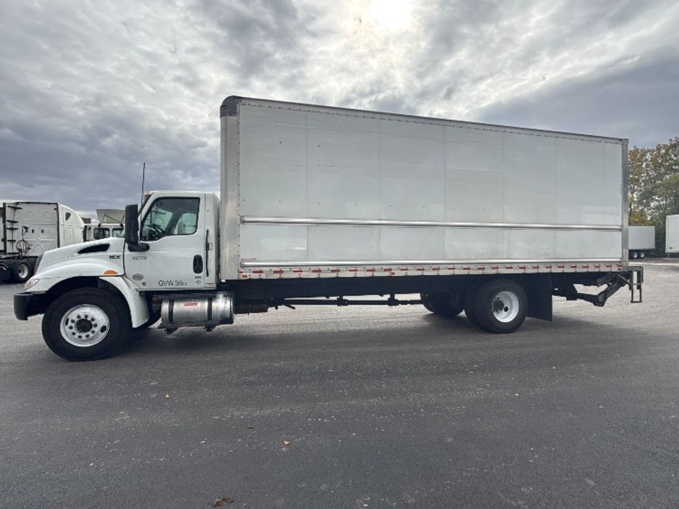 Medium Duty Box Truck-Light and Medium Duty Trucks-International-2022-MV607-East Chicago-IN-224,681\n\t\tmiles-$ 48,000 - Image 4