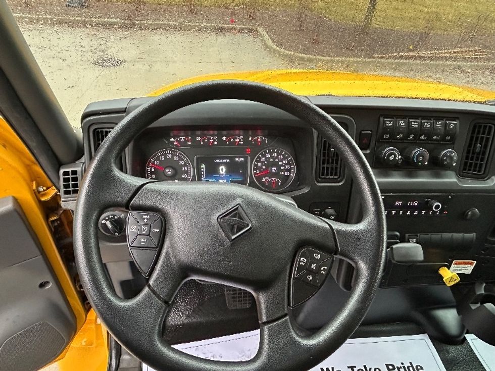 Medium Duty Box Truck-Light and Medium Duty Trucks-International-2022-MV607-East Chicago-IN-78,752\n\t\tmiles-$ 72,250 - Image 18