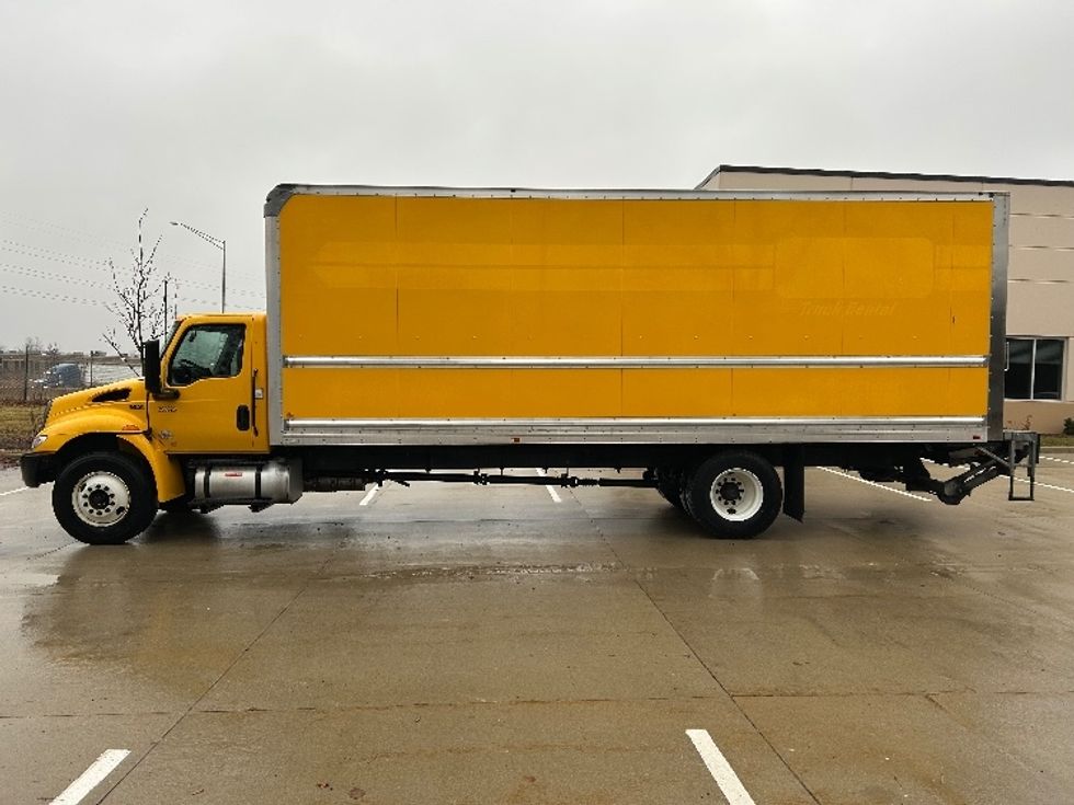 Medium Duty Box Truck-Light and Medium Duty Trucks-International-2022-MV607-East Chicago-IN-78,752\n\t\tmiles-$ 72,250 - Image 4