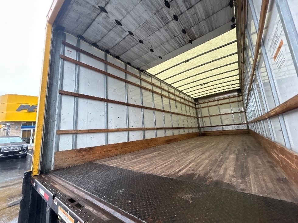 Medium Duty Box Truck-Light and Medium Duty Trucks-International-2022-MV607-Eden-MD-245,999\n\t\tmiles-$ 37,750 - Image 11